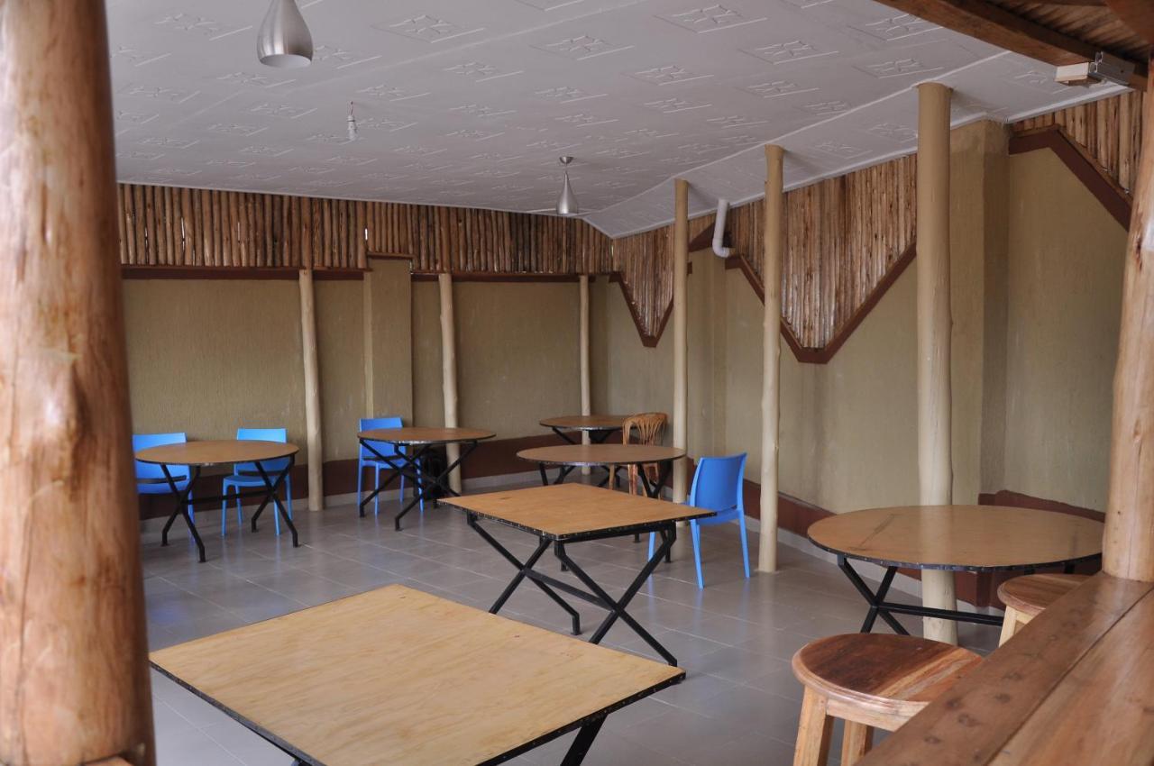 Golden View Hotel Ibanda Exterior foto